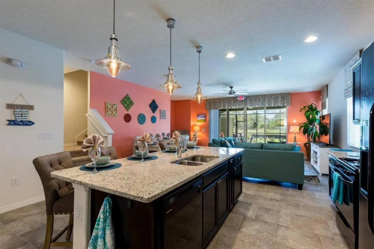 Our Beautiful Spacious Town Home Has Everything New And Is Kept New! Davenport Holiday home