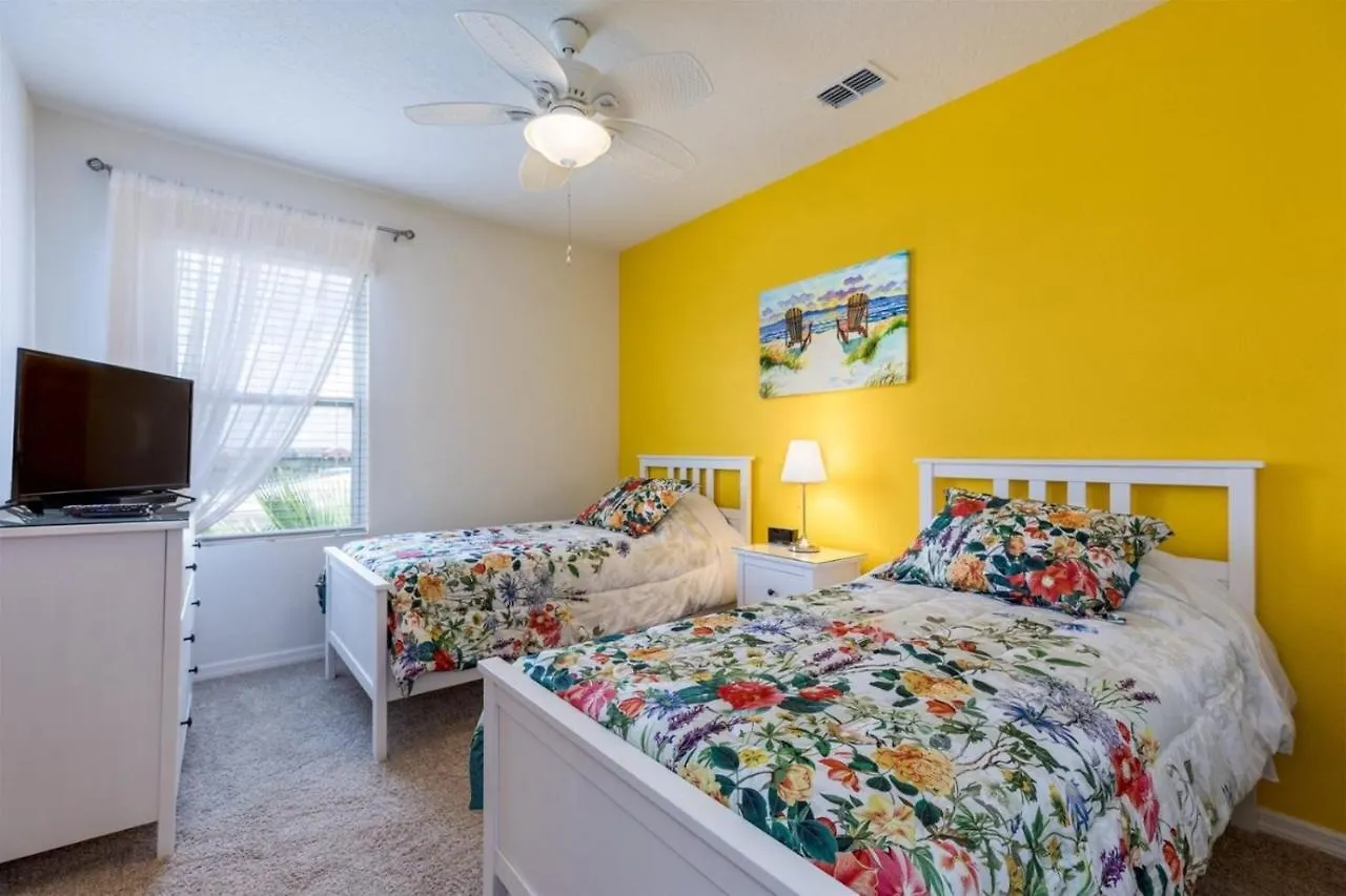 Our Beautiful Spacious Town Home Has Everything New And Is Kept New! Davenport